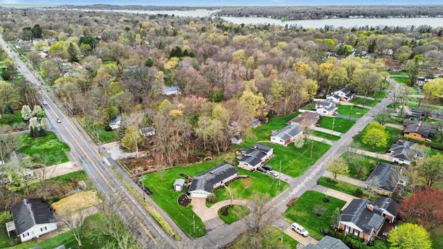762 Larkwood Drive, Holland, MI 49423