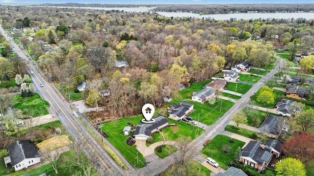 762 Larkwood Drive, Holland, MI 49423