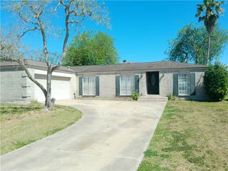 5206 Royalton Dr, Corpus Christi, TX 78413
