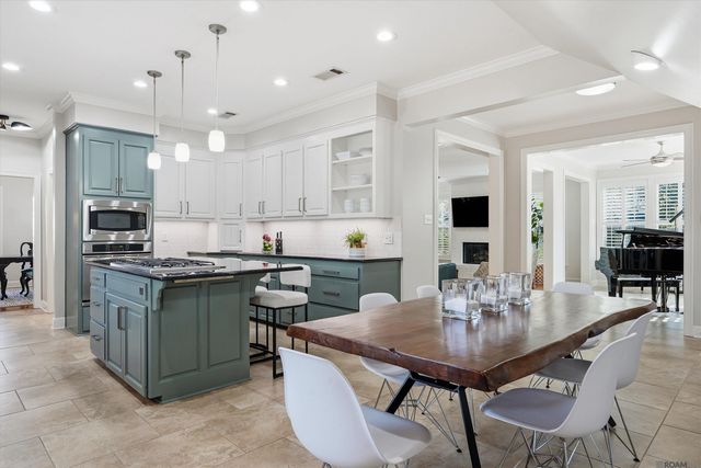 2806 Dakin Ave, Baton Rouge, LA 70820