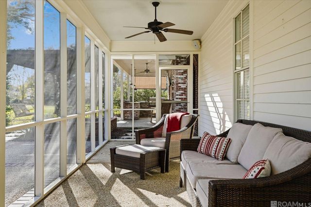 2806 Dakin Ave, Baton Rouge, LA 70820