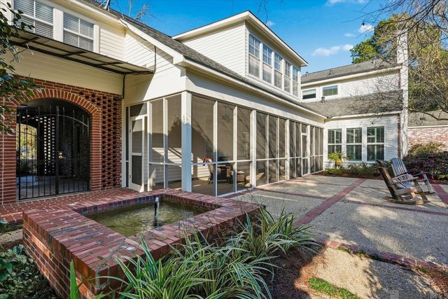 2806 Dakin Ave, Baton Rouge, LA 70820