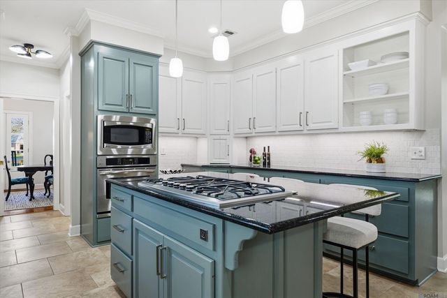 2806 Dakin Ave, Baton Rouge, LA 70820