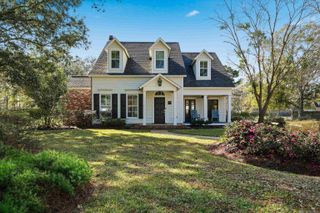 2806 Dakin Ave, Baton Rouge, LA 70820