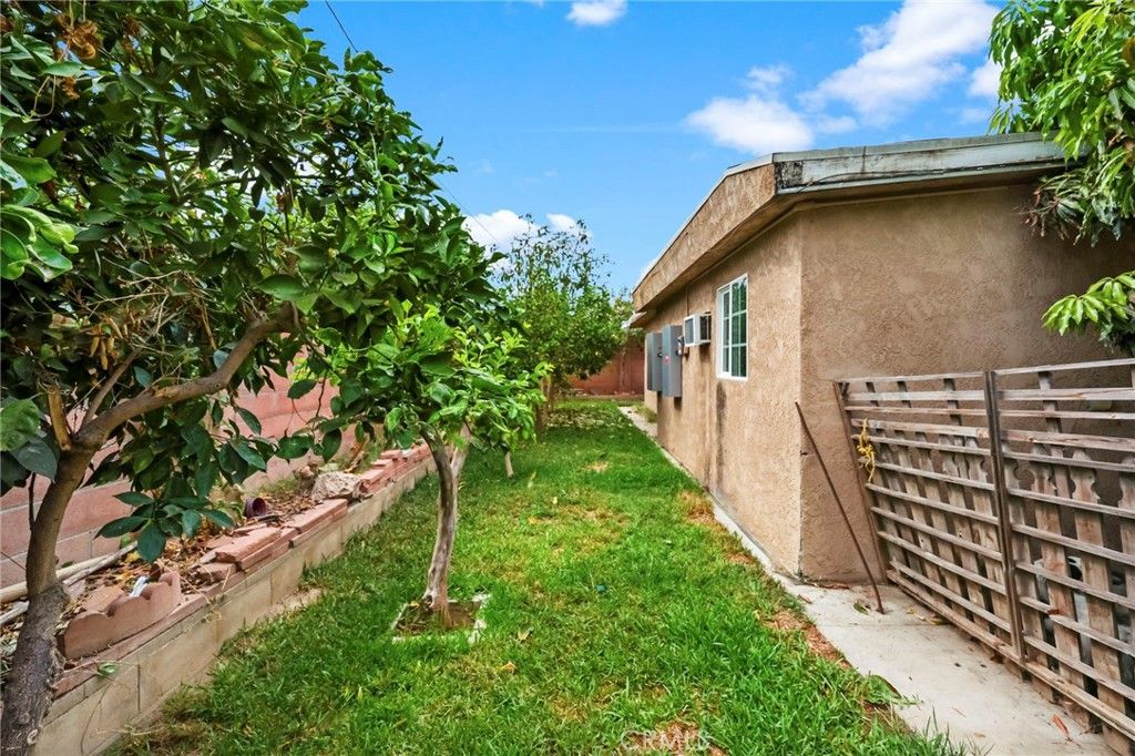 2130 W 12th, Santa Ana, CA 92703 — photo 2