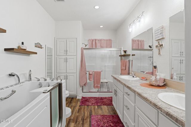 5540 W 5th Street 21, Oxnard, CA 93035