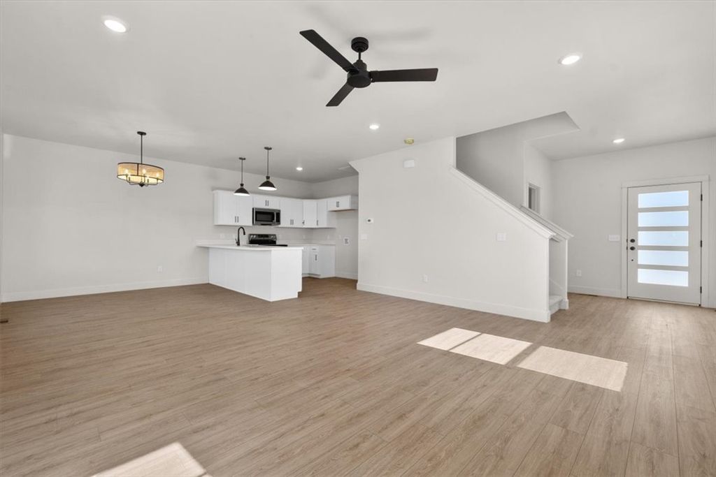 918 Blackberry, Billings, MT 59106 photo 3