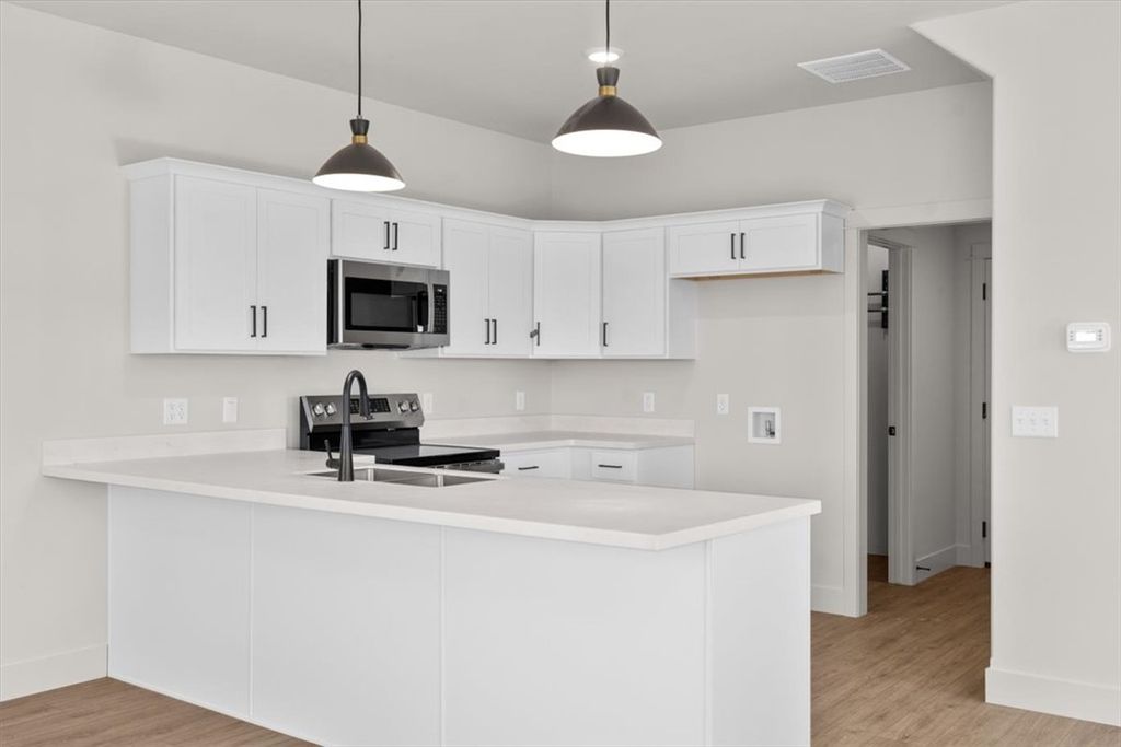 918 Blackberry, Billings, MT 59106 photo 5