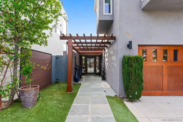 684 Margarita Ave, Coronado, CA 92118