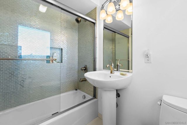 684 Margarita Ave, Coronado, CA 92118