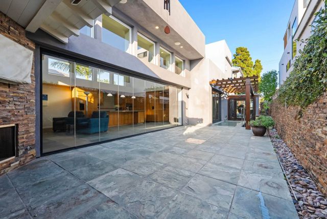 684 Margarita Ave, Coronado, CA 92118