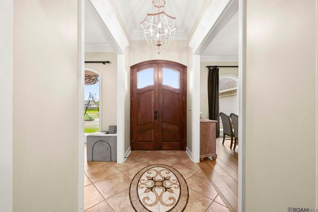 30857 Creek Valley Dr, Denham Springs, LA 70726