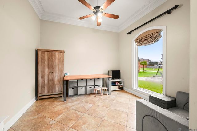 30857 Creek Valley Dr, Denham Springs, LA 70726