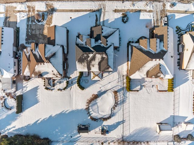 47376 Hidden Meadows Drive, Macomb, MI 48044