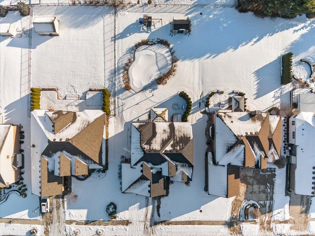 47376 Hidden Meadows Drive, Macomb, MI 48044