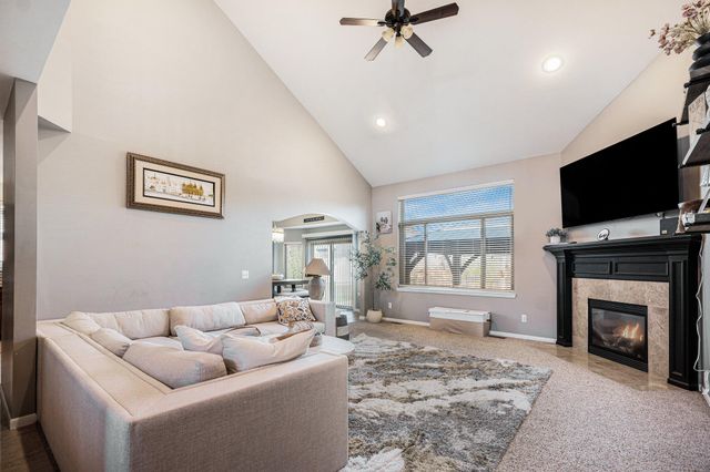 47376 Hidden Meadows Drive, Macomb, MI 48044