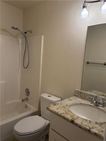 829 S Liberty Drive, Fayetteville, AR 72701