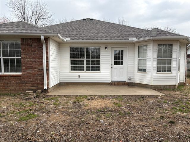 829 S Liberty Drive, Fayetteville, AR 72701