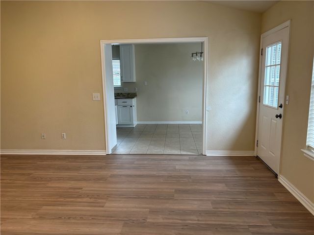 829 S Liberty Drive, Fayetteville, AR 72701