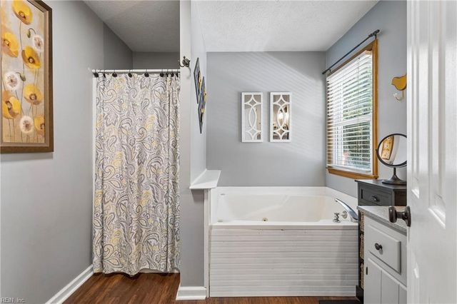 9006 Indian RD, Gloucester, VA 23061