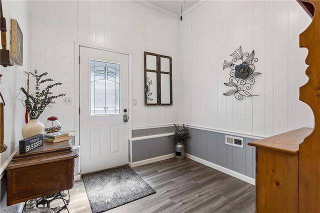9006 Indian RD, Gloucester, VA 23061