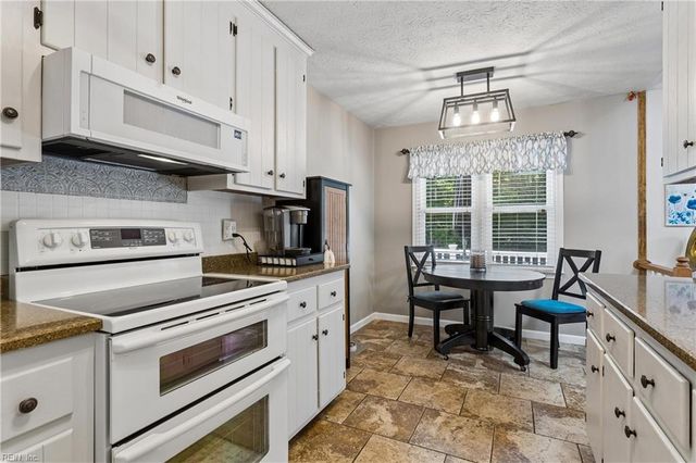 9006 Indian RD, Gloucester, VA 23061