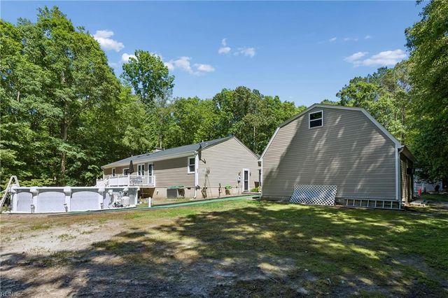 9006 Indian RD, Gloucester, VA 23061