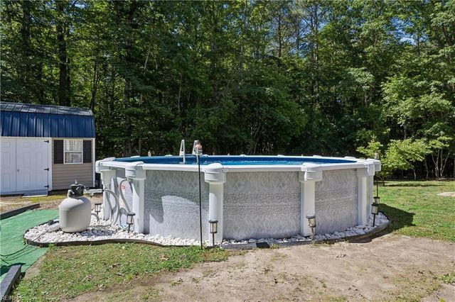 9006 Indian RD, Gloucester, VA 23061