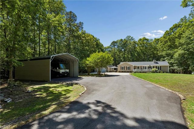 9006 Indian RD, Gloucester, VA 23061