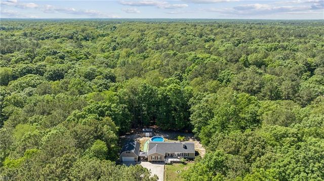 9006 Indian RD, Gloucester, VA 23061