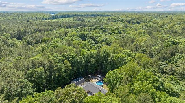 9006 Indian RD, Gloucester, VA 23061