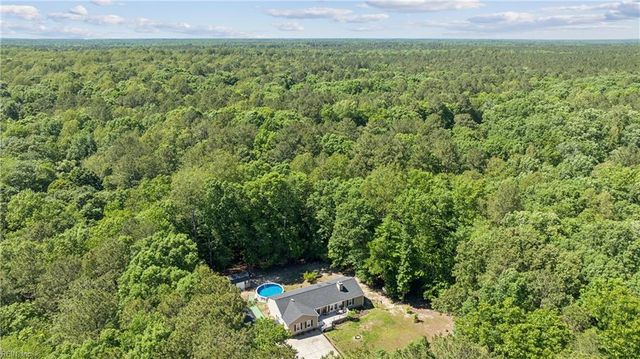 9006 Indian RD, Gloucester, VA 23061