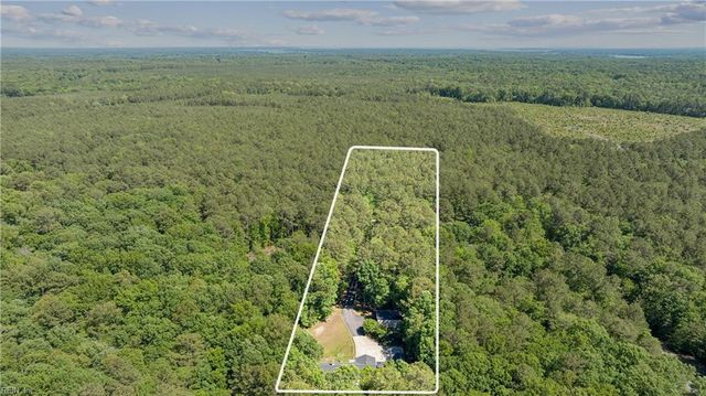 9006 Indian RD, Gloucester, VA 23061