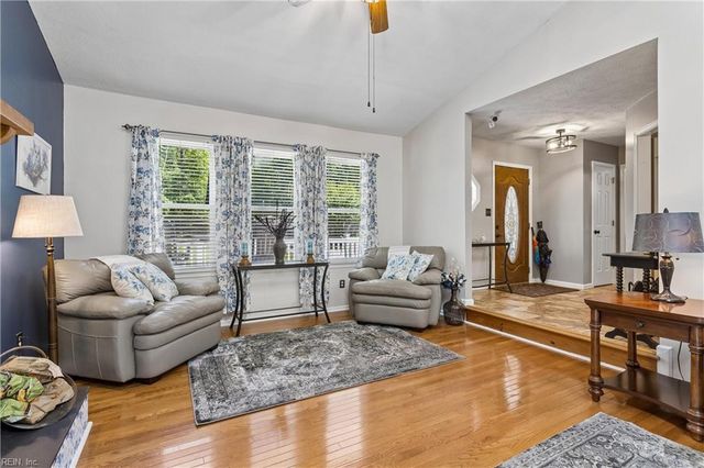 9006 Indian RD, Gloucester, VA 23061