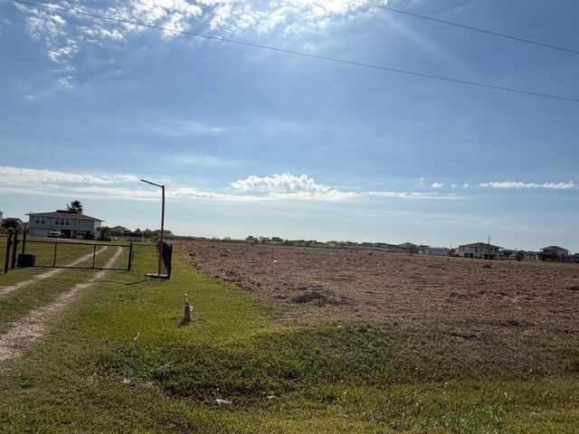 1236 Highway 87, Crystal Beach, TX 77650