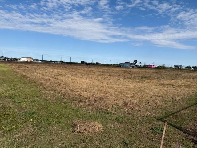 1236 Highway 87, Crystal Beach, TX 77650