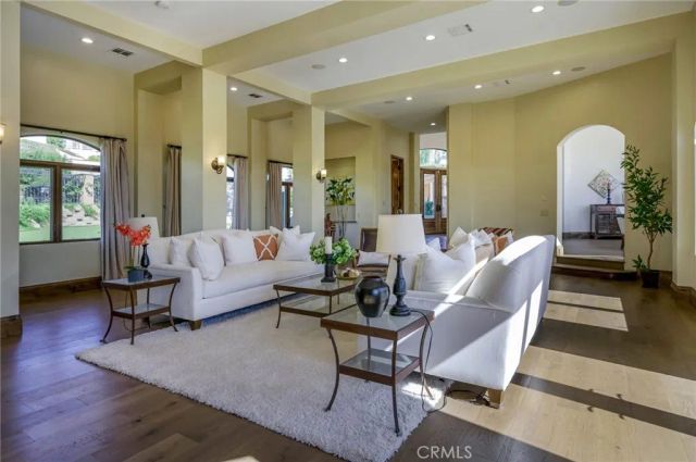 16186 PETERSON Drive, Whittier, CA 90605