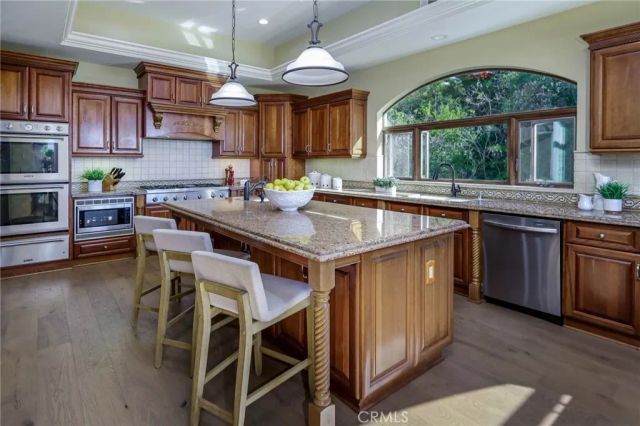 16186 PETERSON Drive, Whittier, CA 90605