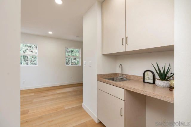 5790 Lone Star Dr, San Diego, CA 92120
