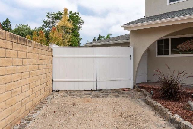 5790 Lone Star Dr, San Diego, CA 92120