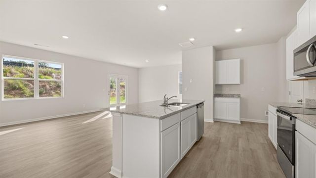 4432 Manor Hill Drive, Union City, GA 30291