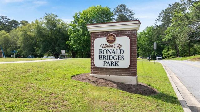 4432 Manor Hill Drive, Union City, GA 30291