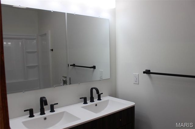 3319 Bradley Street, Hannibal, MO 63401