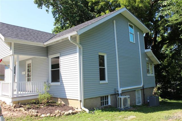 3319 Bradley Street, Hannibal, MO 63401