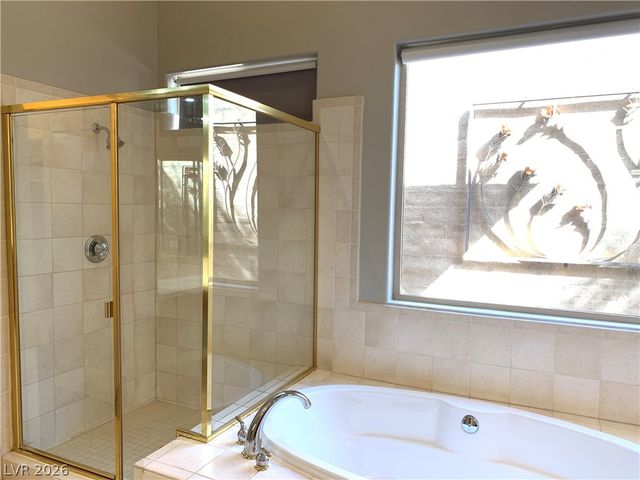 27 Plum Hollow Drive, Henderson, NV 89052
