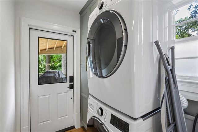 240 Sisson Avenue NE, Atlanta, GA 30317