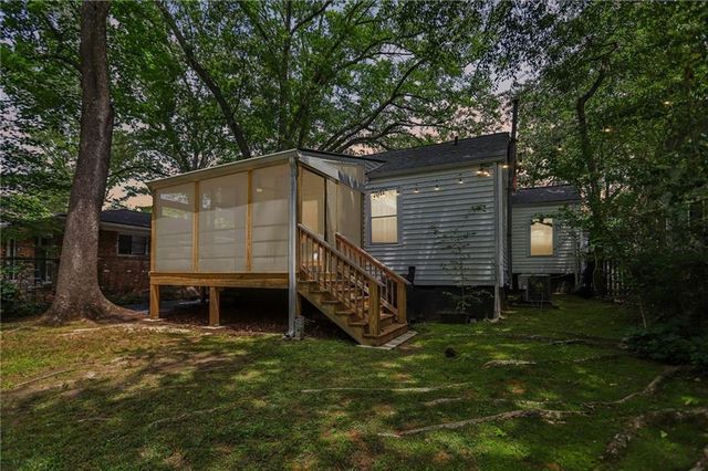 240 Sisson Avenue NE, Atlanta, GA 30317