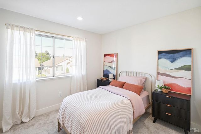 5050 Lakeview Cir, Fairfield, CA 94534
