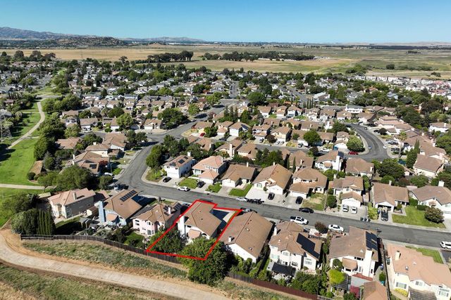 5050 Lakeview Cir, Fairfield, CA 94534