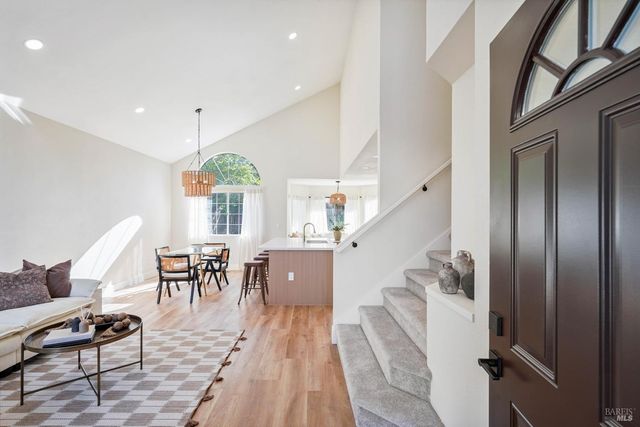 5050 Lakeview Cir, Fairfield, CA 94534